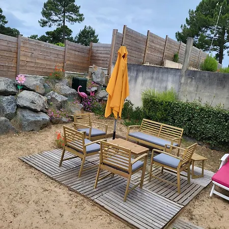 Aux Flamants Rose